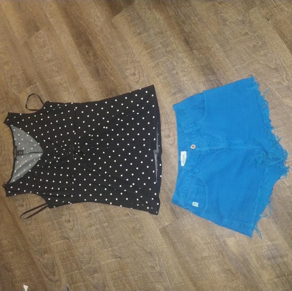 Guess - Picture 2 of 5